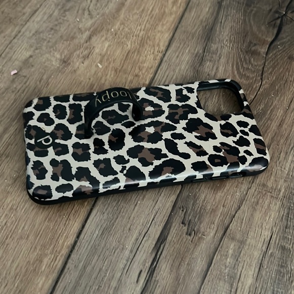 ** Leopard Loopy Case ** - Picture 1 of 2